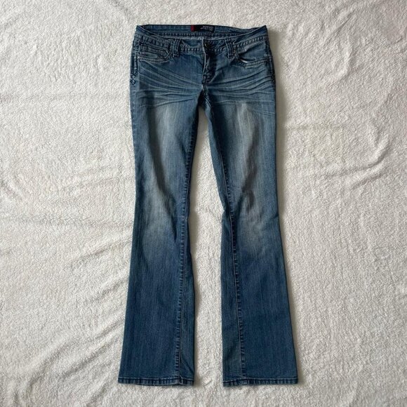 Y2K Embellished Pocket Jeans - Picture 2 of 8